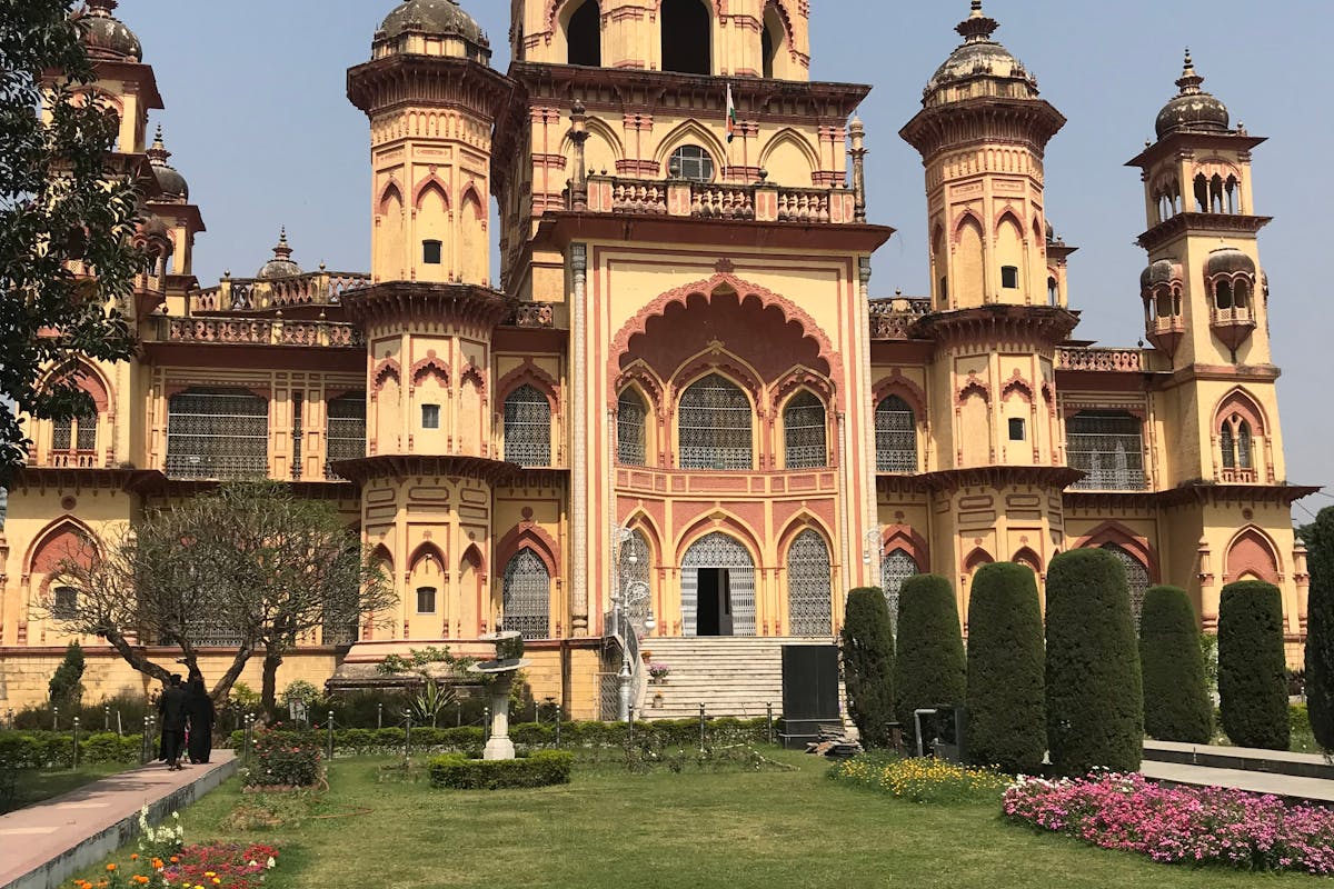 Professional hardwood furniture display